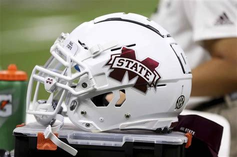 Mobile sports betting bill dies in Mississippi Legislature.